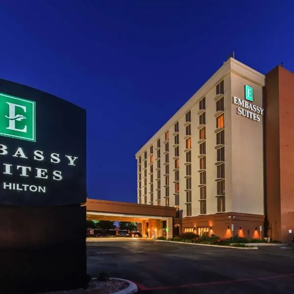 Embassy Suites by Hilton Dallas Market Center, hotel in Dallas