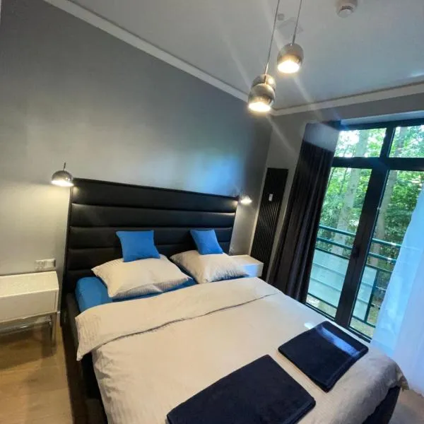 Apartament Navy Blue z tarasem: Serock şehrinde bir otel