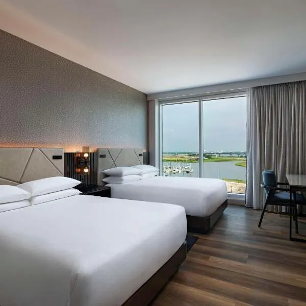 Hyatt Regency Baytown-Houston, hotel di Nassau Bay