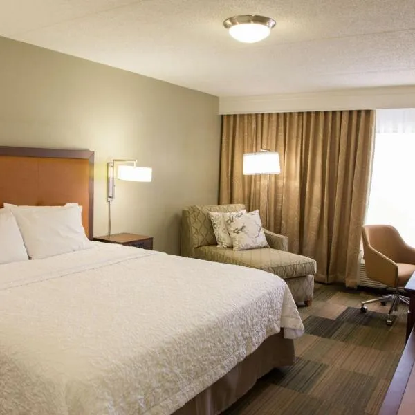 Hampton Inn & Suites Albany-Downtown, khách sạn ở Albany