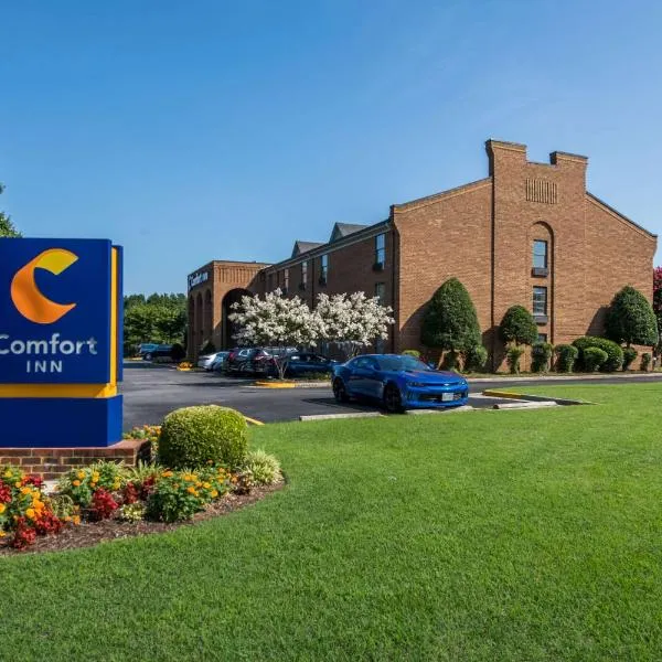 Comfort Inn Newport News - Hampton I-64, khách sạn ở Newport News