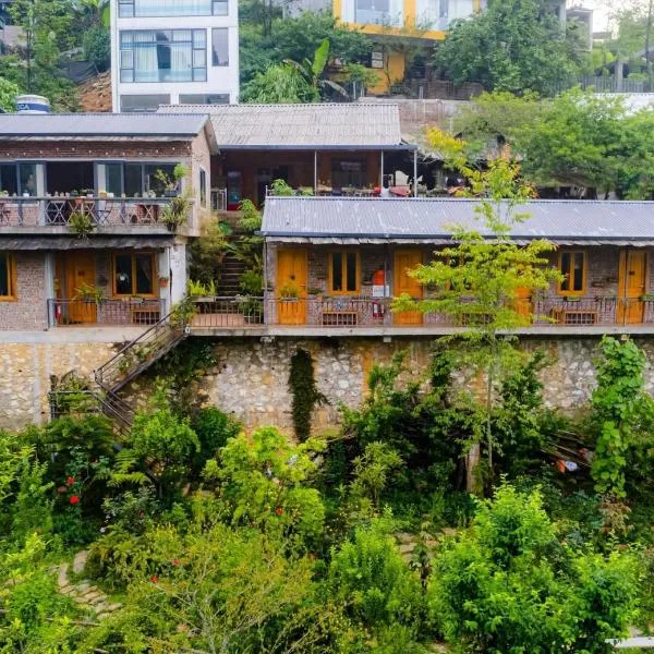 The Link farmstay, hótel í Lao Cai