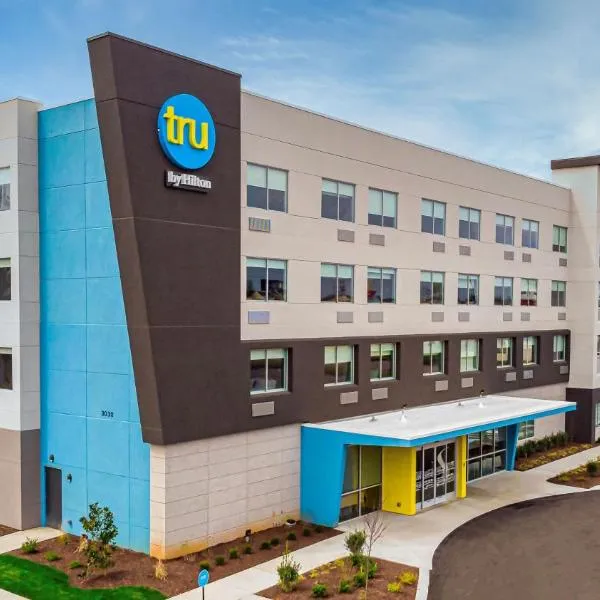 TRU By Hilton Clarksville، فندق في كلاركسفيل