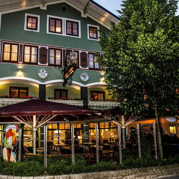 Pension Café Maier, hotel v mestu Golling an der Salzach