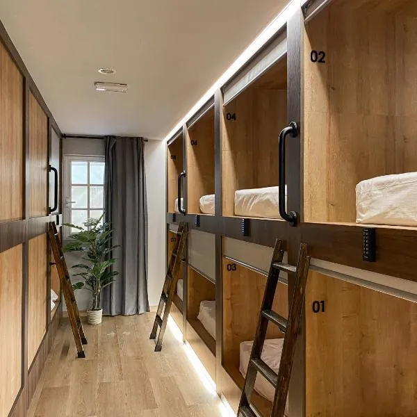 The POD Suite Hostel Blasco, ξενοδοχείο στη Βαλένθια