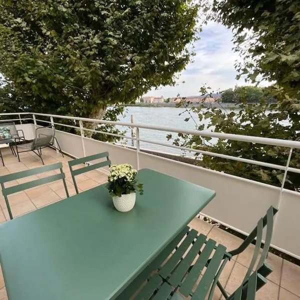 LICHEN, Superbe vue sur le Rhône ! 3 Chambres, hotel a Tain-l'Hermitage