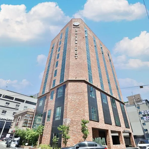 Brown Dot Hotel Ulsan Samsan, hótel í Ulsan