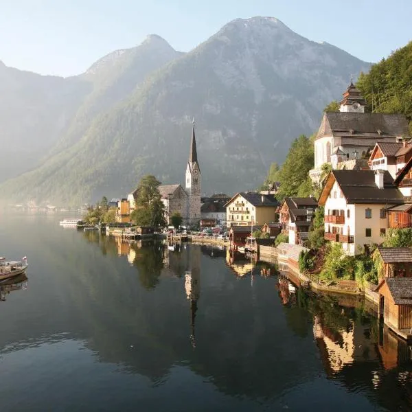 Appartement Predigstuhlblick mit Indoorpool und Sauna, khách sạn ở Bad Goisern am Hallstättersee