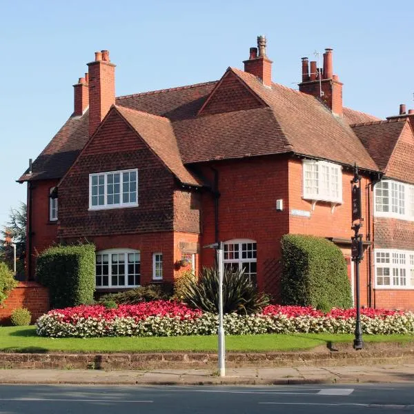 Charming 1800s Port Sunlight Worker's Cottage, hotel v destinácii Hooton