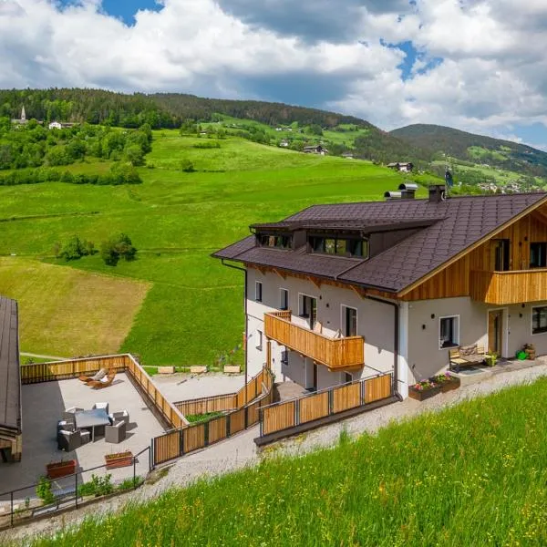 Planerhof Apartment Alpenrose: Funes'te bir otel