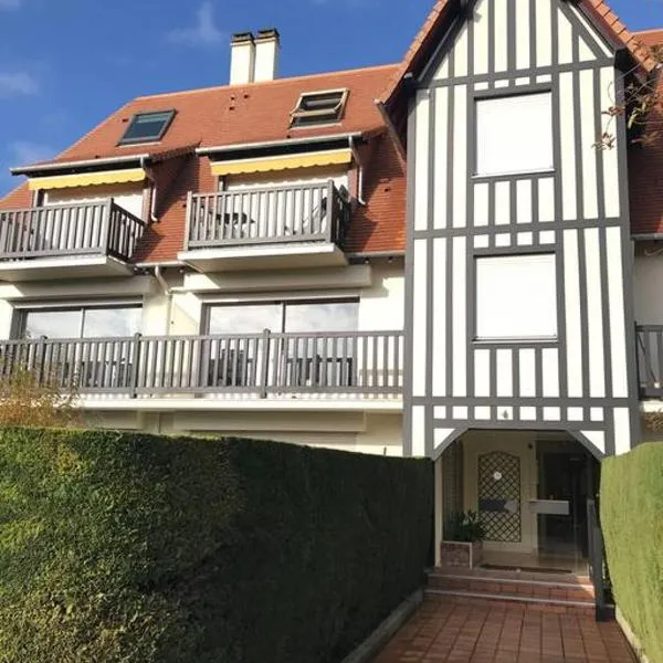 Cocon douillet 4 personnes à Deauville, 7min à pied de la plage, hotell i Deauville