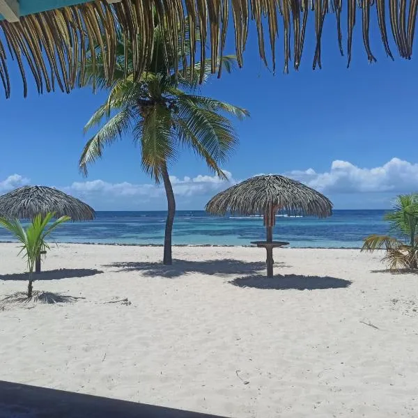 Kukumi's Suite Anse des Rochers, hotel a Saint-François