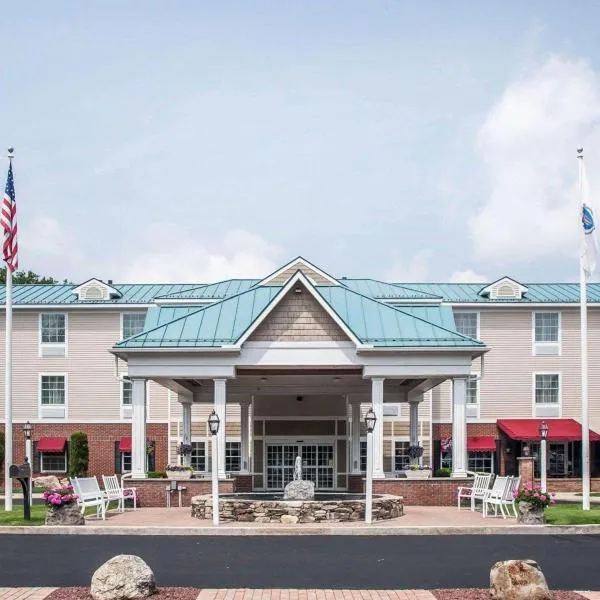 Comfort Inn & Suites Sturbridge-Brimfield, hotel v mestu Sturbridge