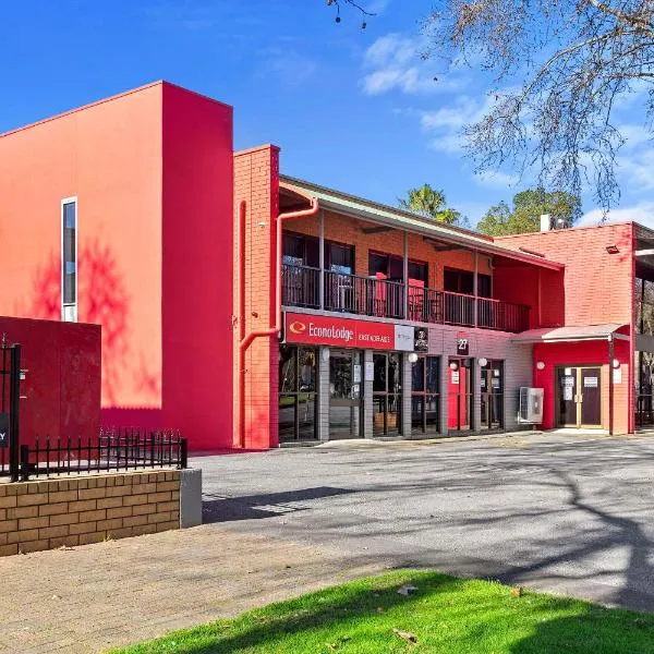 Econo Lodge East Adelaide، فندق في غلينلغ