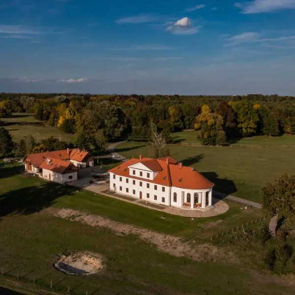 Zámeček - Chateau Lány - Depandance Stroodel, hotel u gradu 'Břeclav'