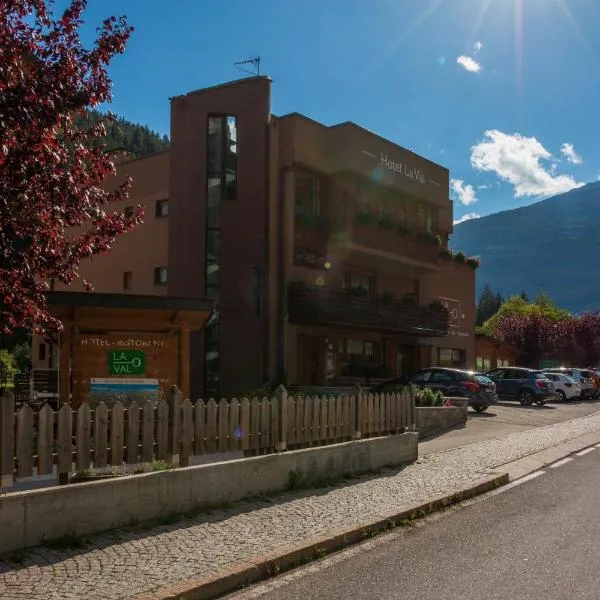 Hotel La Val, hôtel à Valdidentro