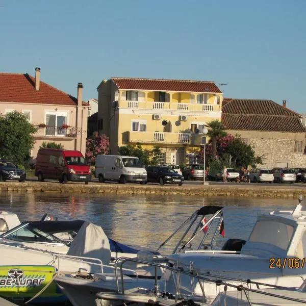 Apartments Renjak, hotel Sukošan