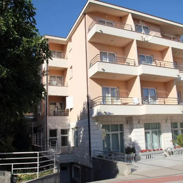 Apartments Villa Katarina, khách sạn ở Makarska