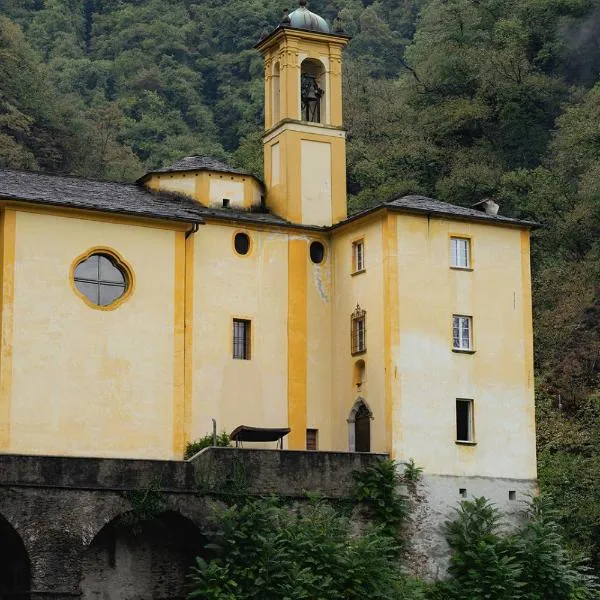 Palazzo Branca - Unique experience, hotel v destinácii Brissago