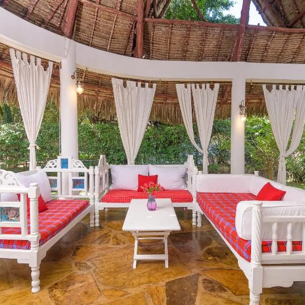 Minimi Couzy villa casaurina, hotelli kohteessa Malindi