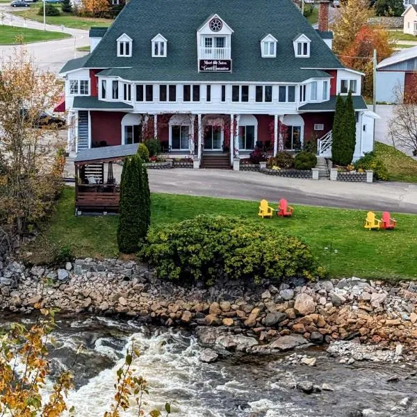 La Gentilhommière Motel et Suites B Vue sur Mer, hotel di Saint-Siméon