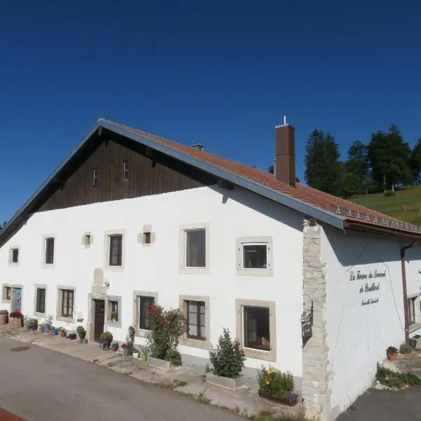 B&B La Ferme De Pouillerel, hotel u gradu 'Neuchâtel'