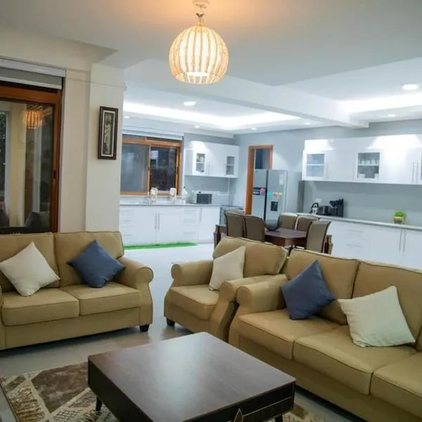 Brand New Condo Apartment, khách sạn ở Kampala