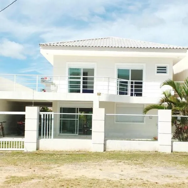 Casa Beira Mar em Guaratuba, отель в городе Гуаратуба