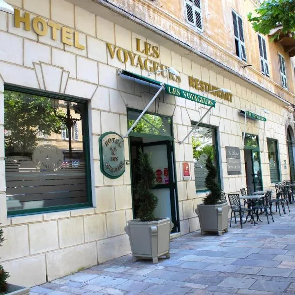 Hôtel Les Voyageurs: Bastia şehrinde bir otel