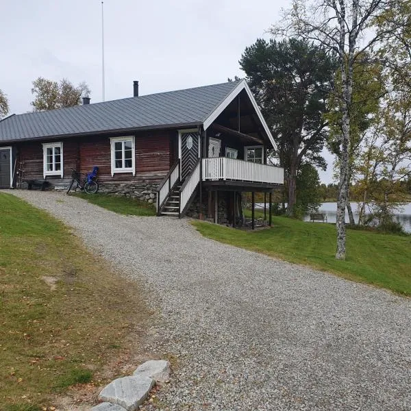 Brekkveien 81-meget sentral hytte,15 min å gå til Røros sentrum, hotel din Røros