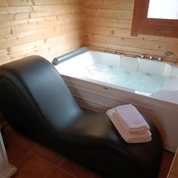 Toledo में, होटल La Dehesilla de Toledo Escapada Romántica Jacuzzi Sillón Tántrico