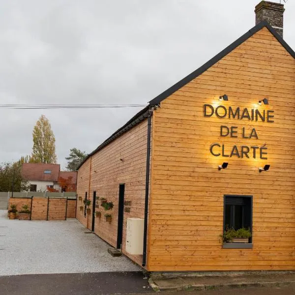 Le Domaine de la Clarté AUXERRE - VENOY, hotel u gradu Okser