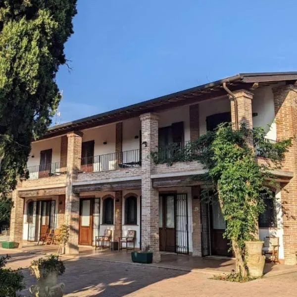 Il Ghiandolino, hotel Imola