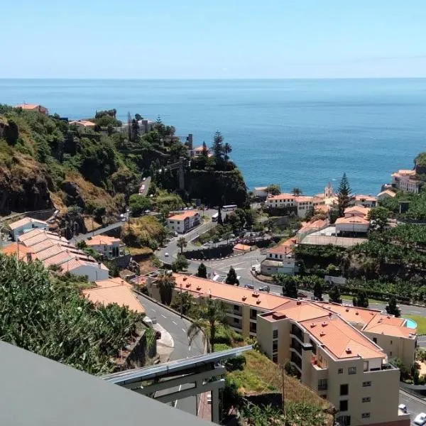 Paradise Santo Amaro II, hôtel à Calheta