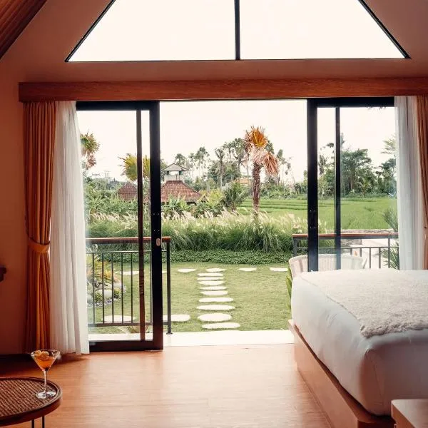 Padi Villas by Aayan: Canggu şehrinde bir otel