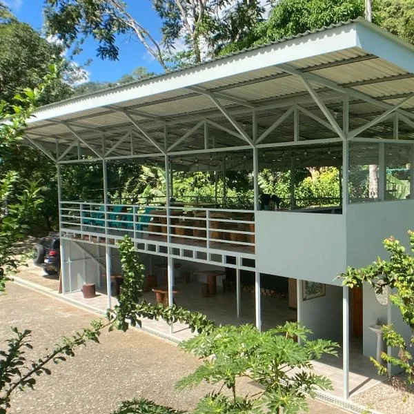 YEJOS Jungle Lodge, hotel di Puerto Jiménez