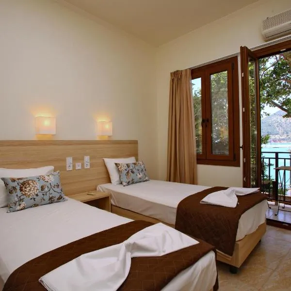 Aktaion Guest Rooms, hotell i Skopelos stad