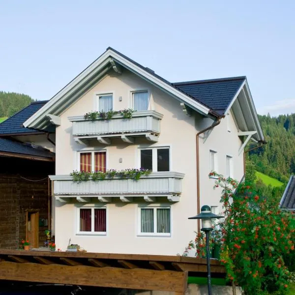 Haus Diamant, viešbutis mieste Flachau