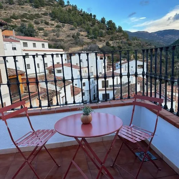 Casa Nieves -La buardilla del cielo, hotel u gradu Linares de Mora