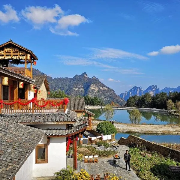 Dayong Antique Feature Resort, hotel in Zhangjiajie