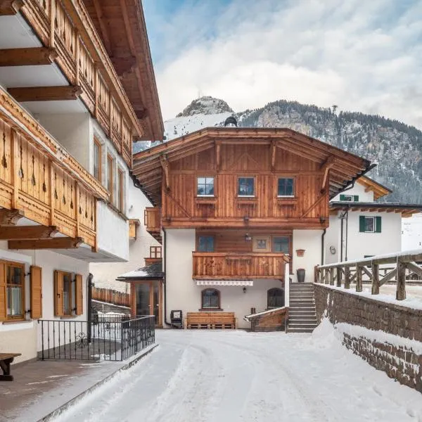 Dolomitc Tobià, hotel u gradu 'Campitello di Fassa'