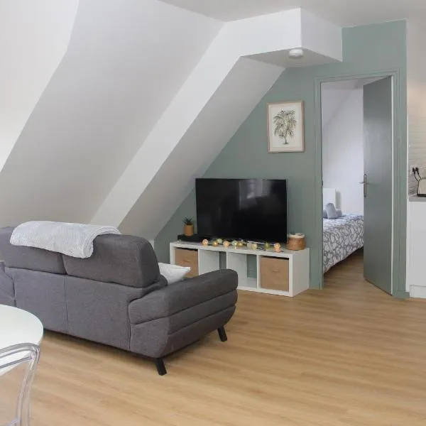 Appartement entier *au pied de la gare*, hótel í Montlhéry