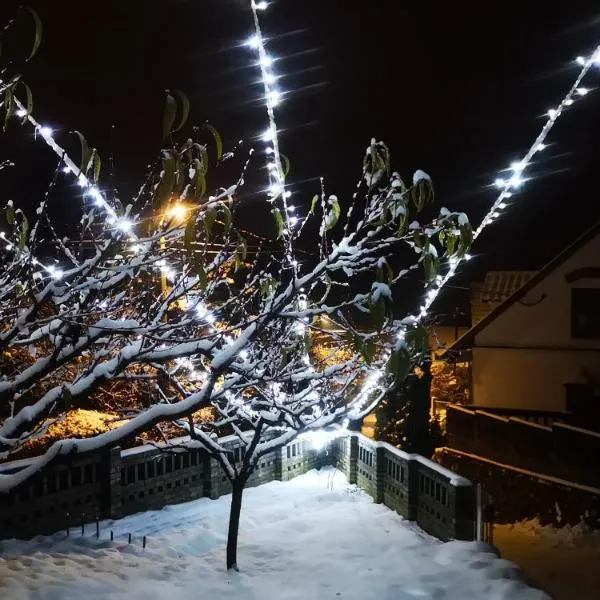 Szabó Vendégház, отель в городе Харкань