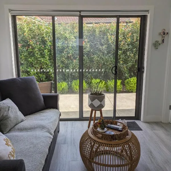 2 bedroom apartment with Garden views in Sydney、シドニーのホテル