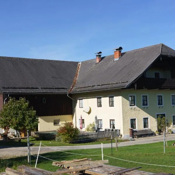 Private Farmhouse Escape - Ideal for up to 8 Guests, hotel a Salzburg