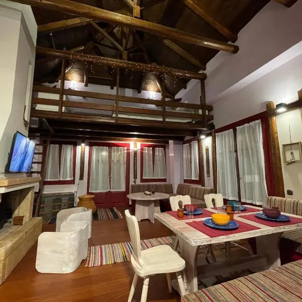 Traditional residence in Arachova center, hotelli Aráchovassa