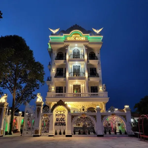 Hotel Quốc Hương, מלון Lang Phuoc Hai