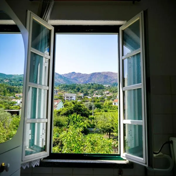 Casa Vista da Serra - Covilhã, hotel i Covilhã