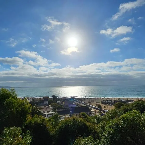 Cabaña Vista Bahia Algarrobo, готель у місті Альгарробо