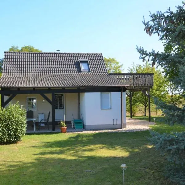 Ruhiges, sehr schönes Haus/Grundstück in Elbnähe., hotel v destinácii Torgau